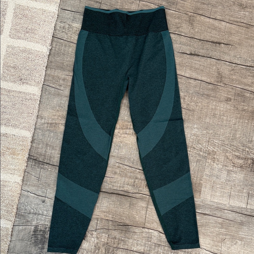 Victoria's Secret Dark Green and Black Leggings